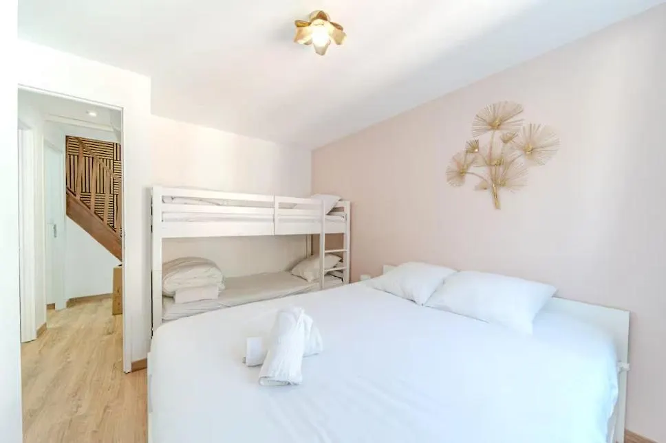 Apartment Rooftop D'Exception, Vue Rhone, 12 Personnes, Caluire