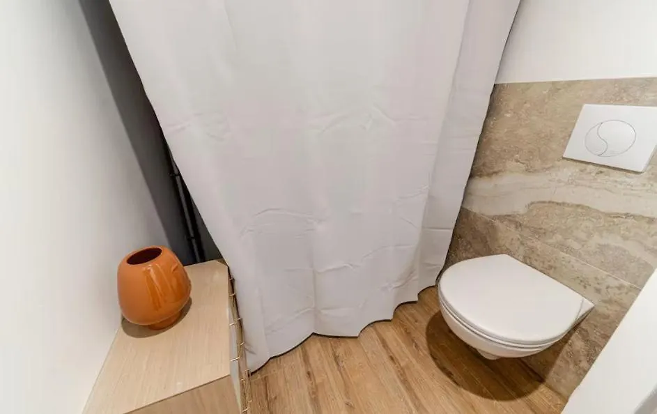 Apartment Rooftop D'Exception, Vue Rhone, 12 Personnes, Caluire